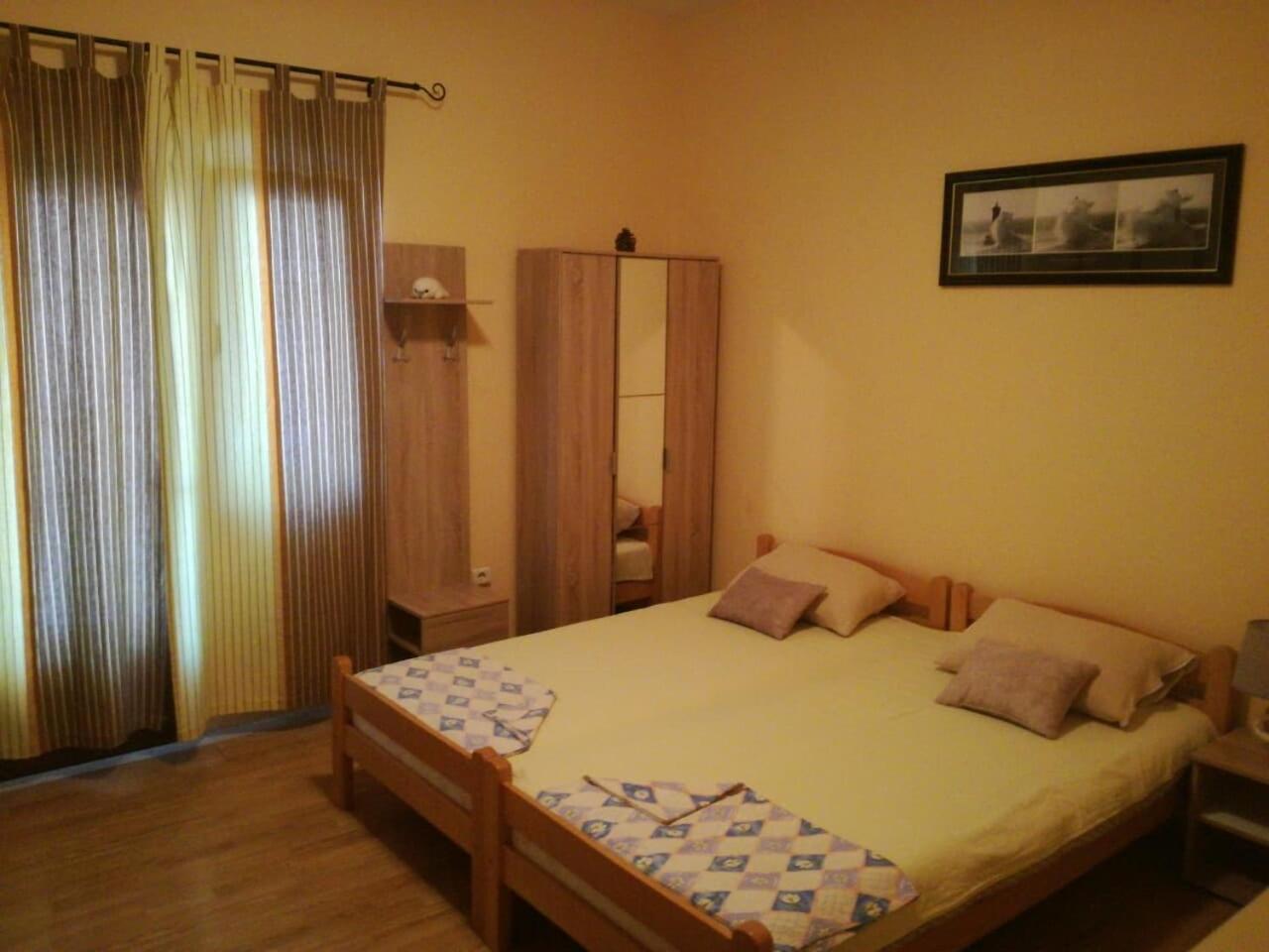 Romana 1 Tivat Exterior foto